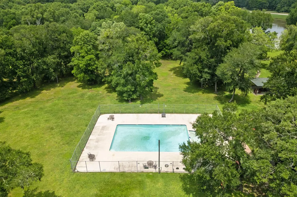 215 Center Street Cleveland, TX 77327