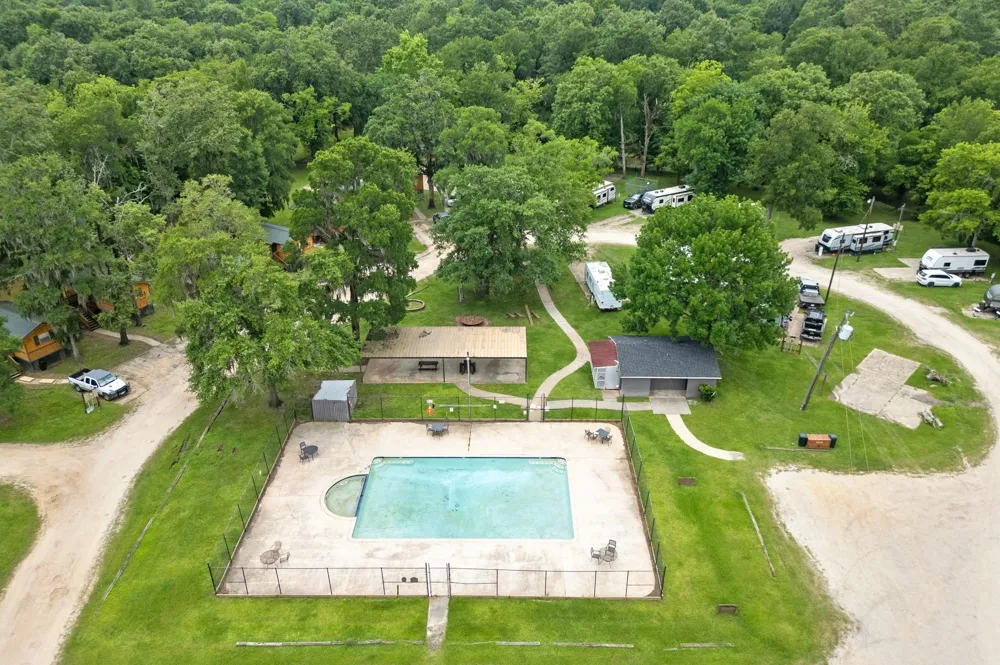 215 Center Street Cleveland, TX 77327