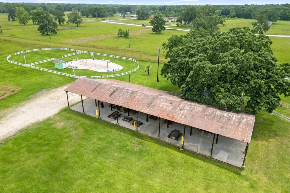 215 Center Street Cleveland, TX 77327