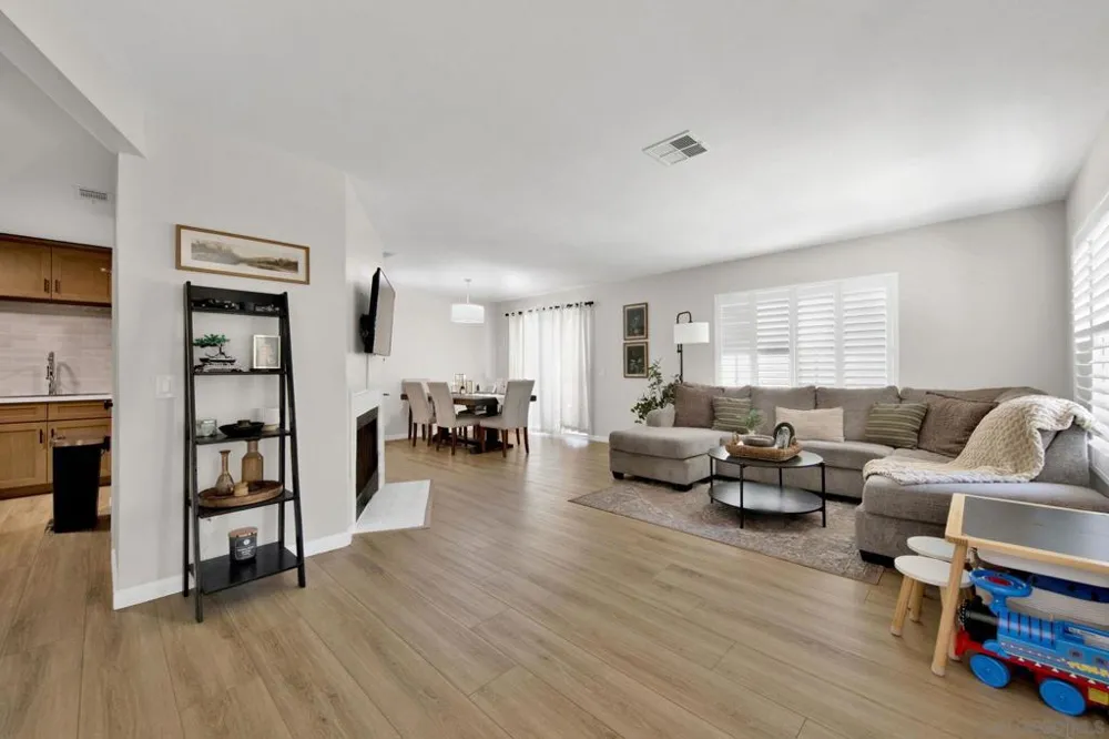 1030 Golden Springs Drive #B Diamond Bar, CA 91765