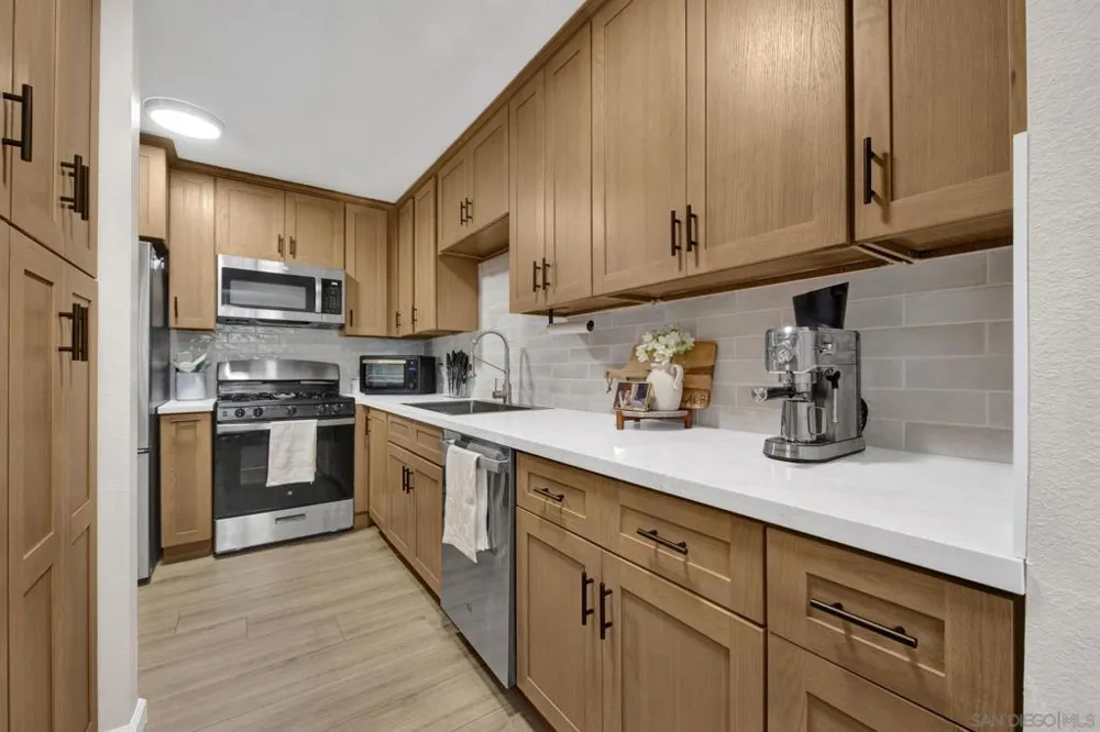 1030 Golden Springs Drive #B Diamond Bar, CA 91765