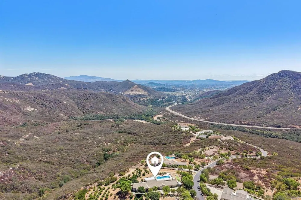 26379 Engelmann Valley Center, CA 92082