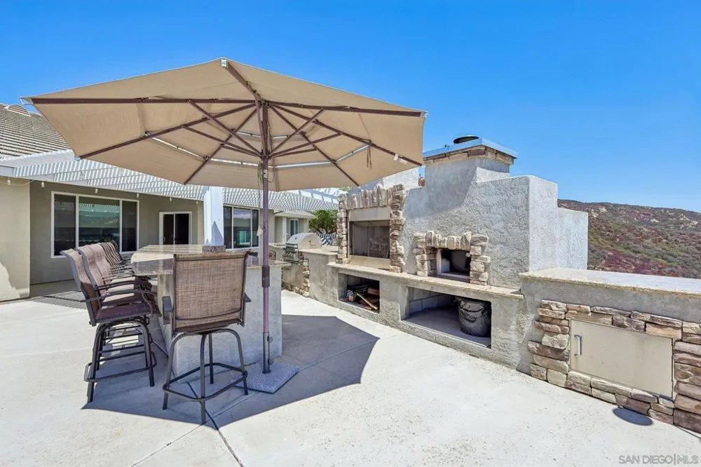 26379 Engelmann Valley Center, CA 92082