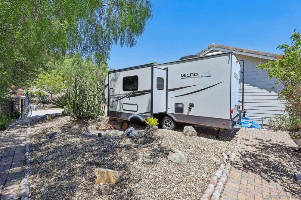 26379 Engelmann Valley Center, CA 92082