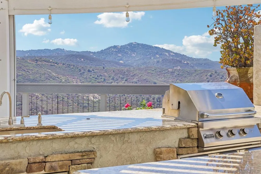 26379 Engelmann Valley Center, CA 92082
