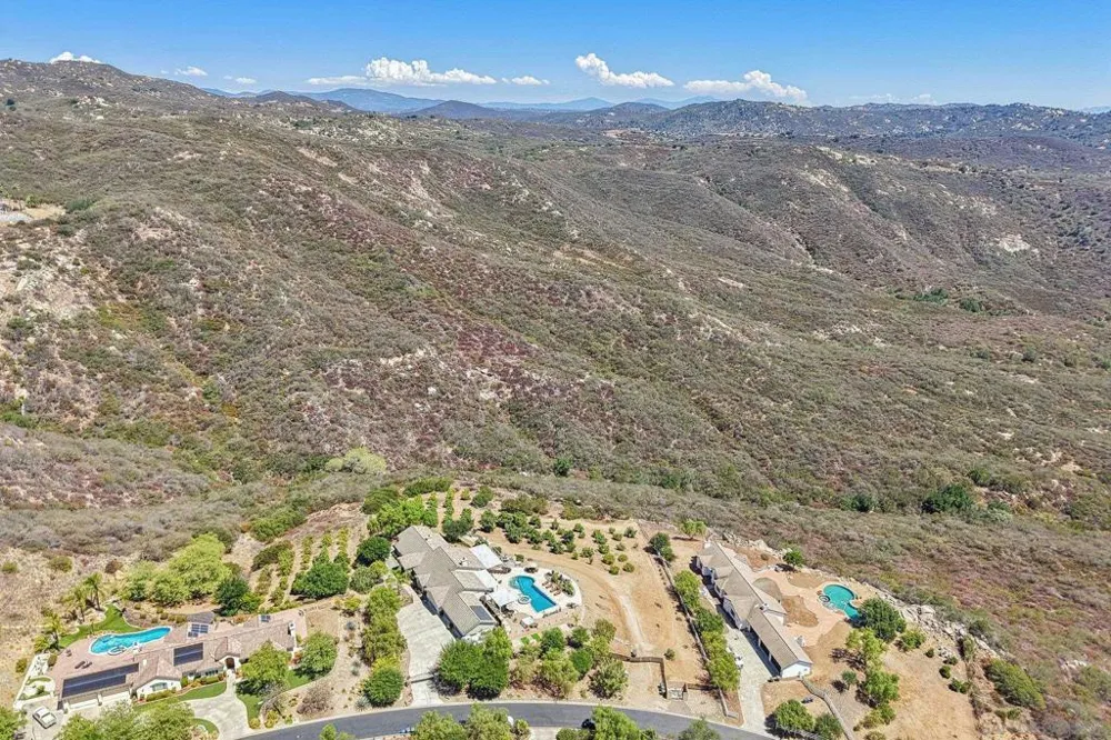 26379 Engelmann Valley Center, CA 92082