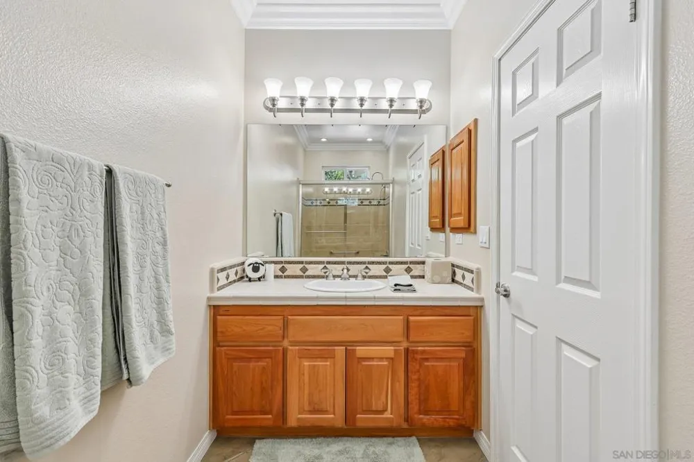 26379 Engelmann Valley Center, CA 92082