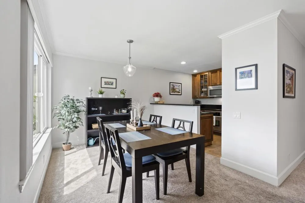 3076 Via Alicante #D La Jolla, CA 92037