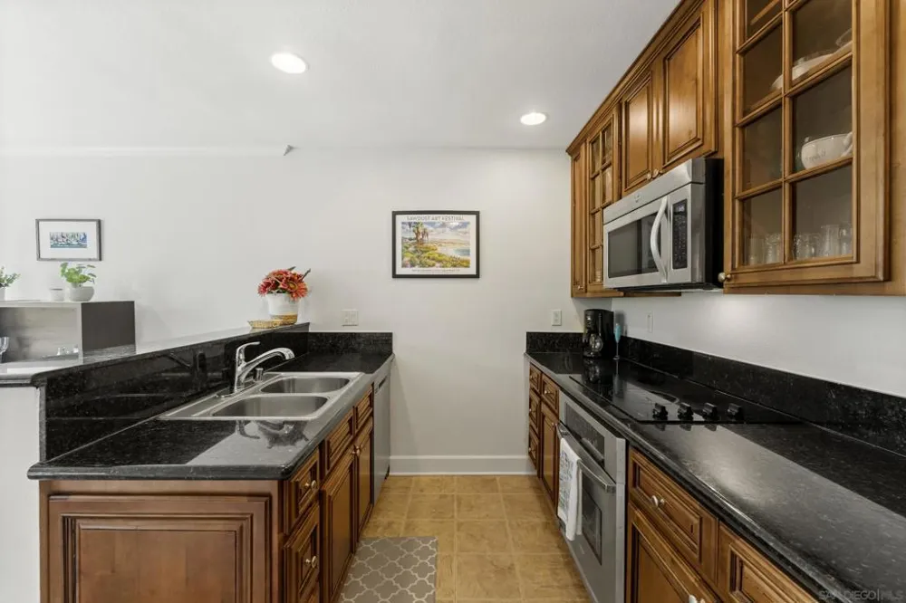 3076 Via Alicante #D La Jolla, CA 92037