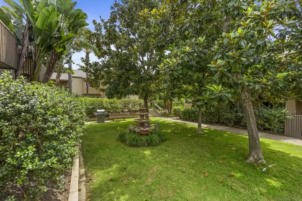 3076 Via Alicante #D La Jolla, CA 92037