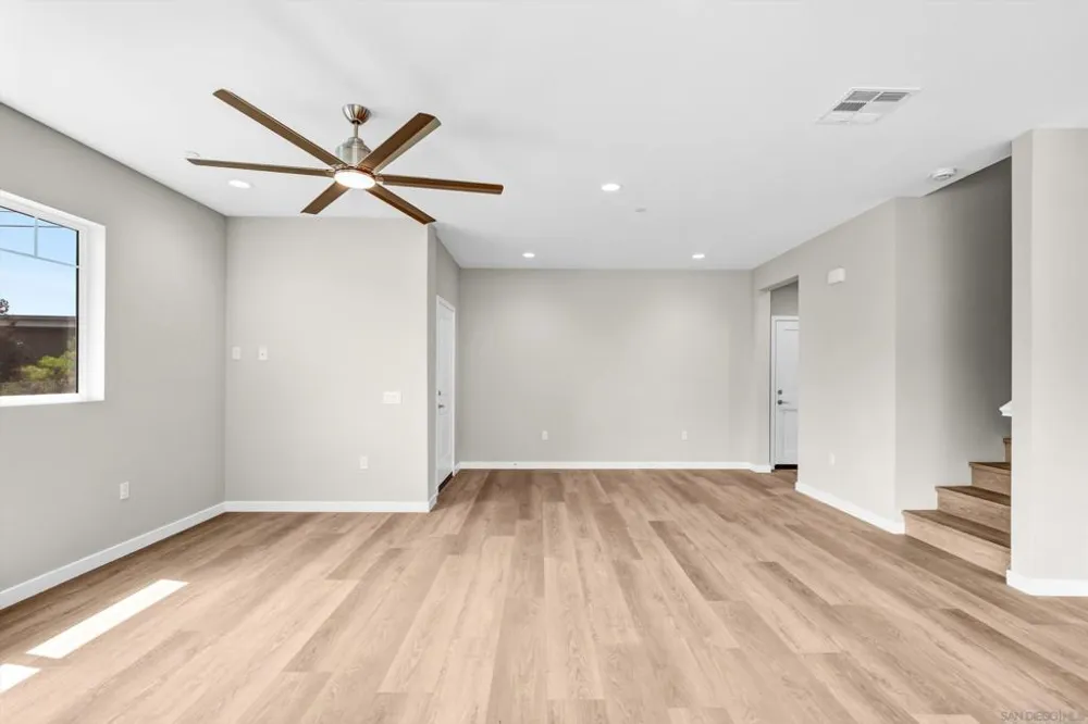3925 Rojo Tierra Rd La Mesa, CA 91941