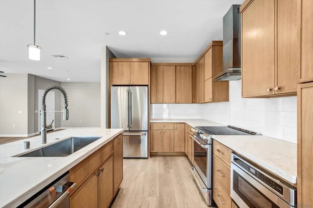 3925 Rojo Tierra Rd La Mesa, CA 91941