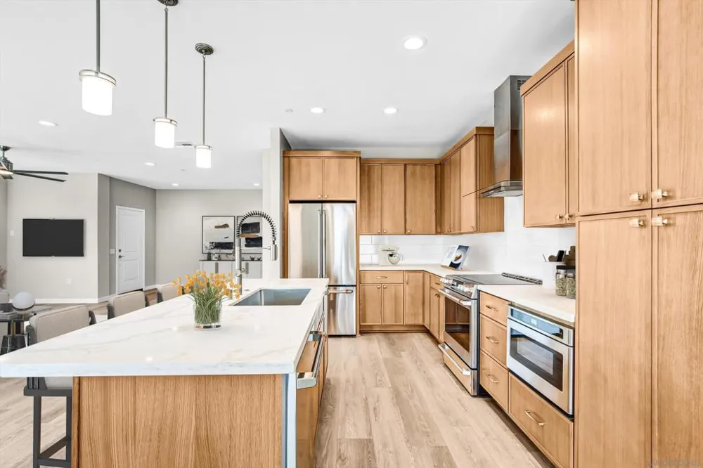 3925 Rojo Tierra Rd La Mesa, CA 91941