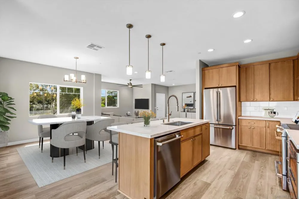 3925 Rojo Tierra Rd La Mesa, CA 91941