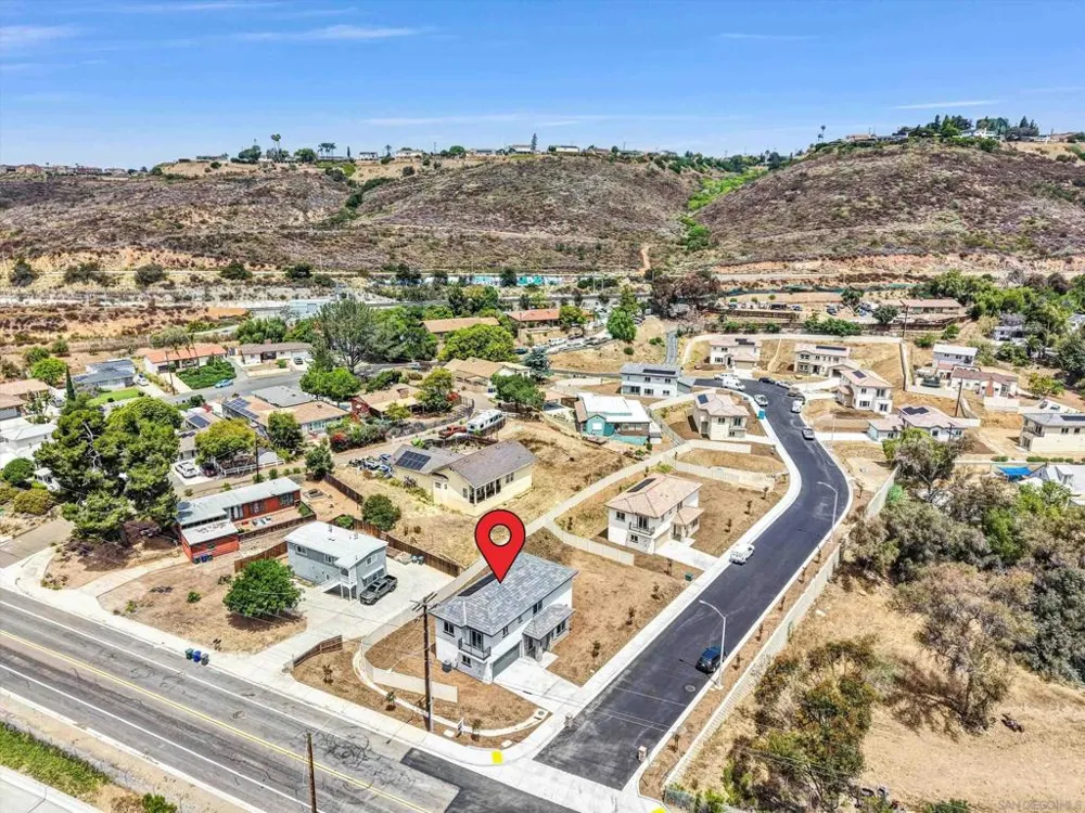 3925 Rojo Tierra Rd La Mesa, CA 91941