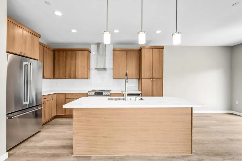 3925 Rojo Tierra Rd La Mesa, CA 91941