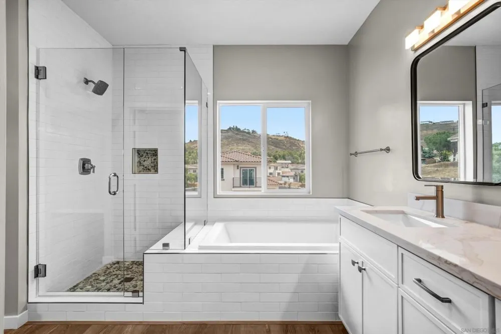 3925 Rojo Tierra Rd La Mesa, CA 91941