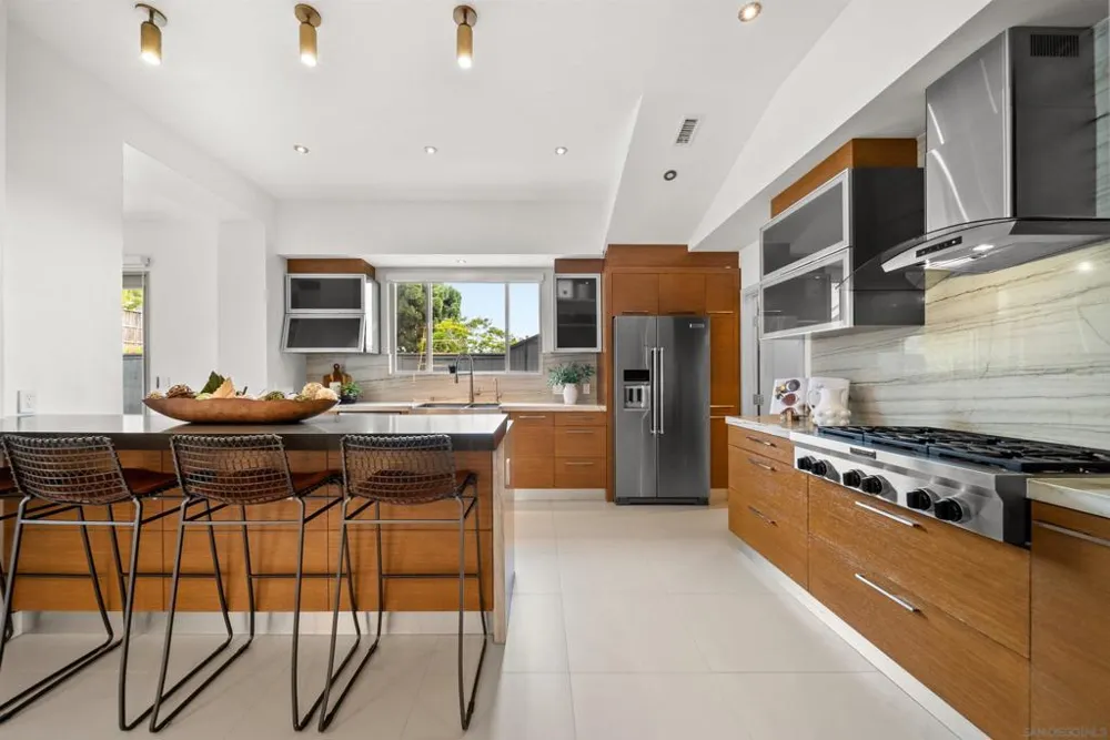 5435 Parkview Dr La Jolla, CA 92037