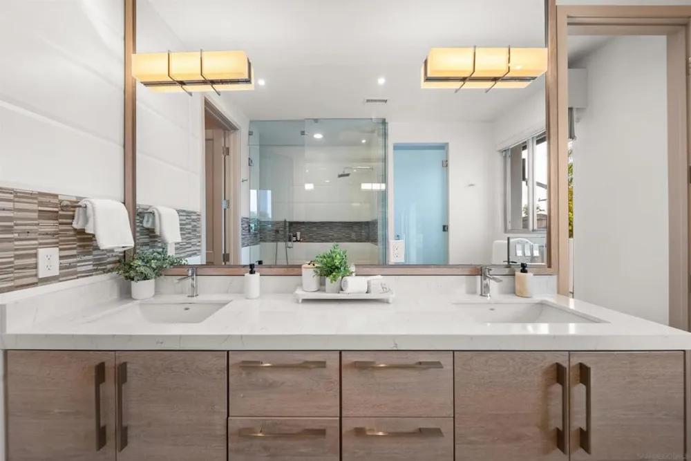 5435 Parkview Dr La Jolla, CA 92037