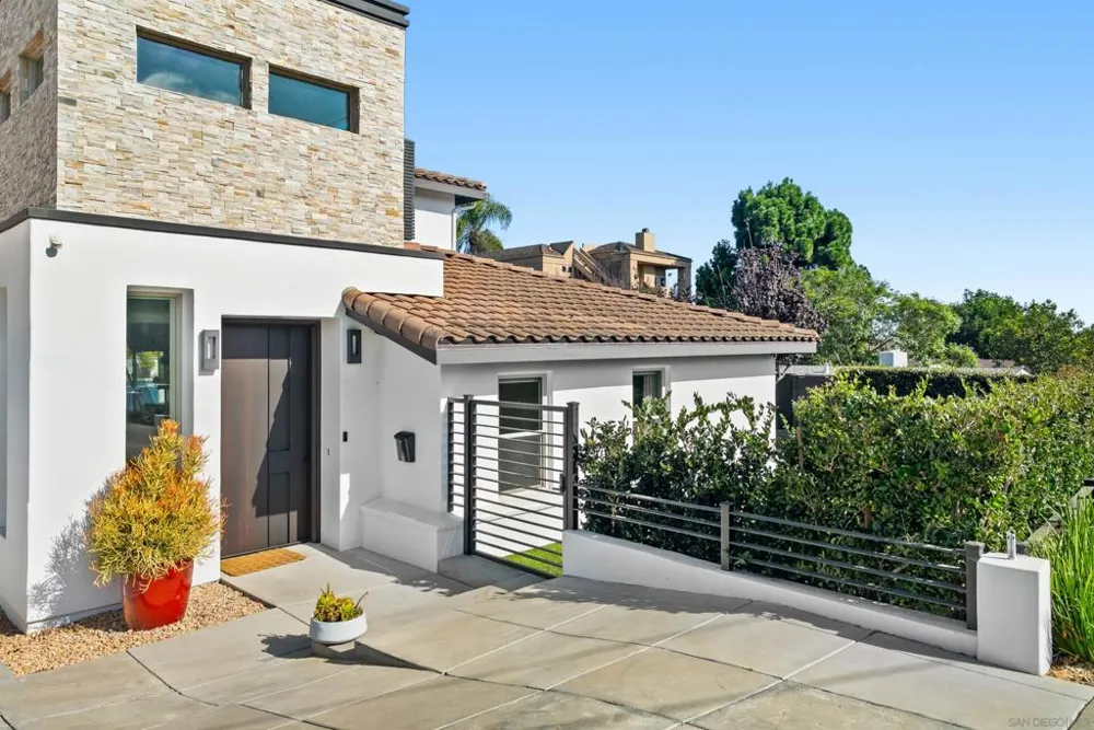 5435 Parkview Dr La Jolla, CA 92037