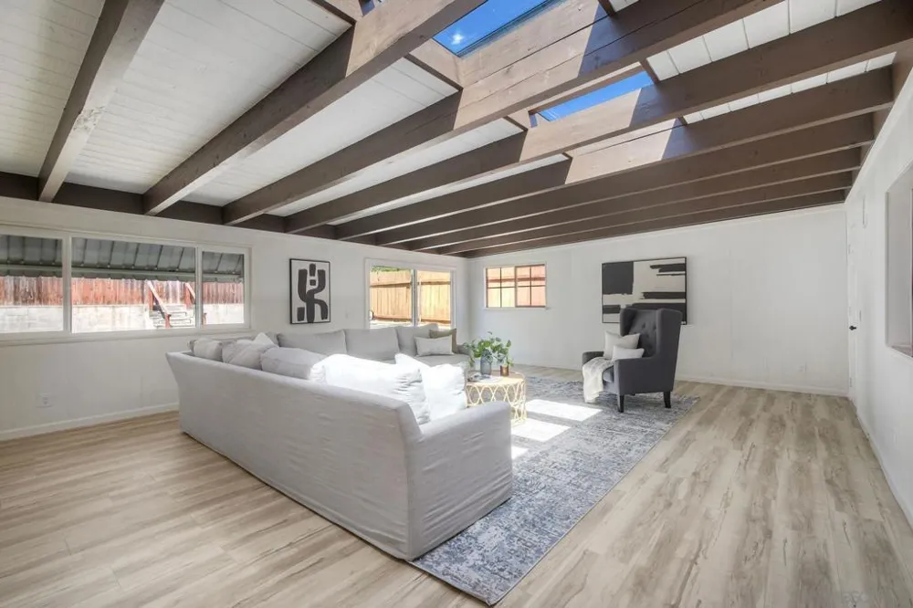 750 Melrose Pl Vista, CA 92083