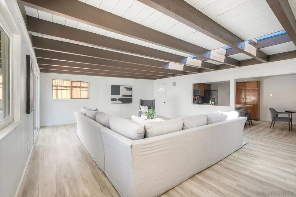 750 Melrose Pl Vista, CA 92083