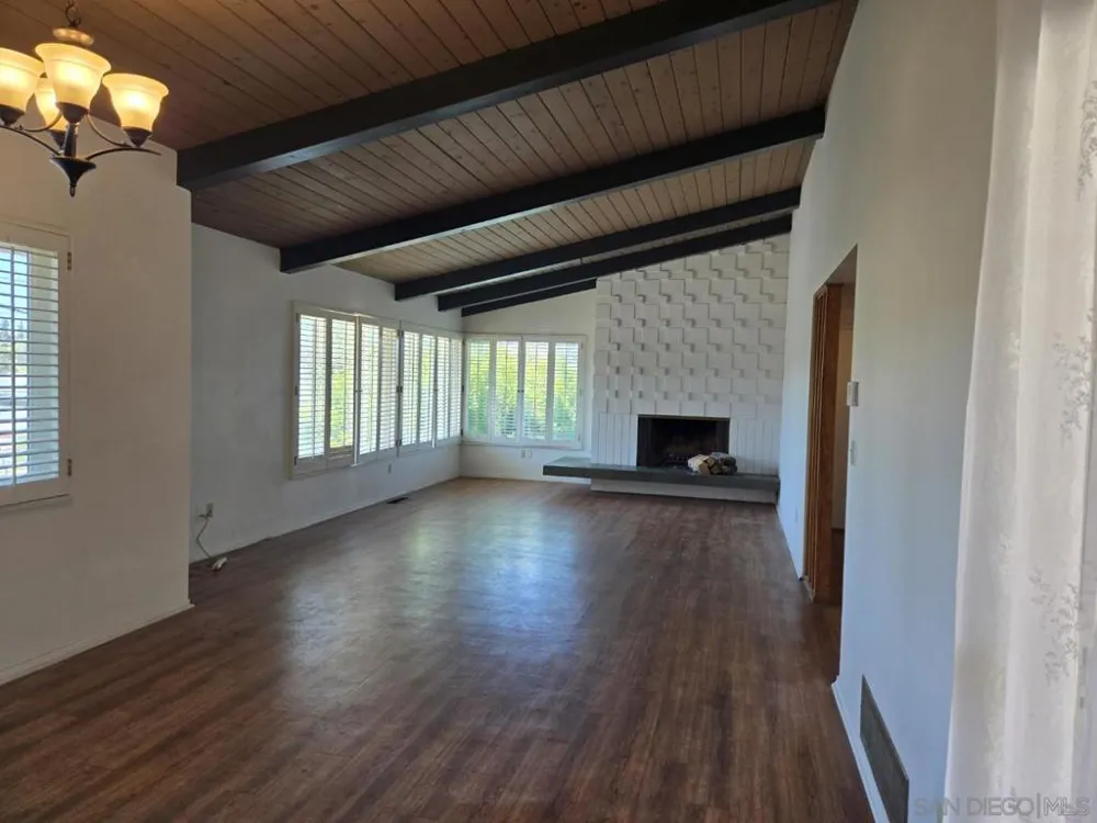 5310 Prosperity San Diego, CA 92115