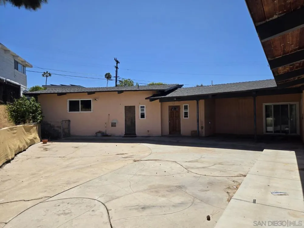 5310 Prosperity San Diego, CA 92115