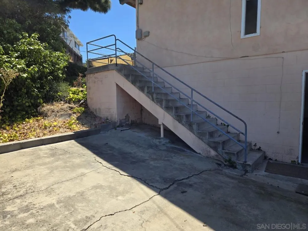 5310 Prosperity San Diego, CA 92115