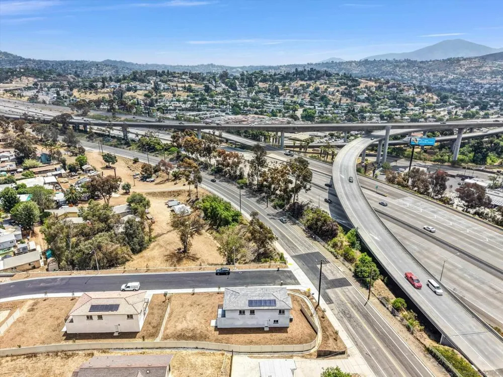 3915 Rojo Tierra Rd La Mesa, CA 91941