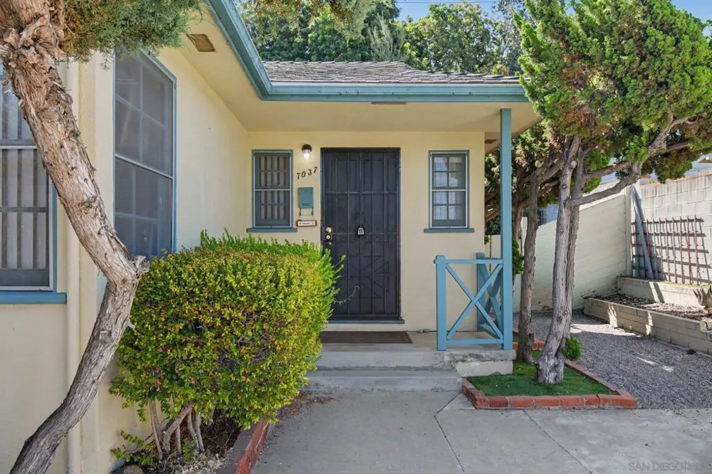 7037 Hillsboro San Diego, CA 92120