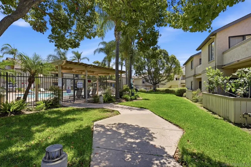 3654 Avocado Village Ct. #57 La Mesa, CA 91941