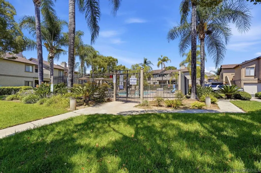 3654 Avocado Village Ct. #57 La Mesa, CA 91941