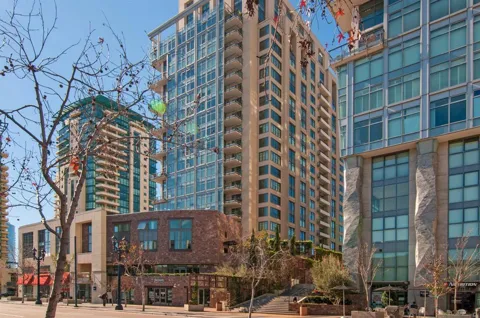 645 Front St #712