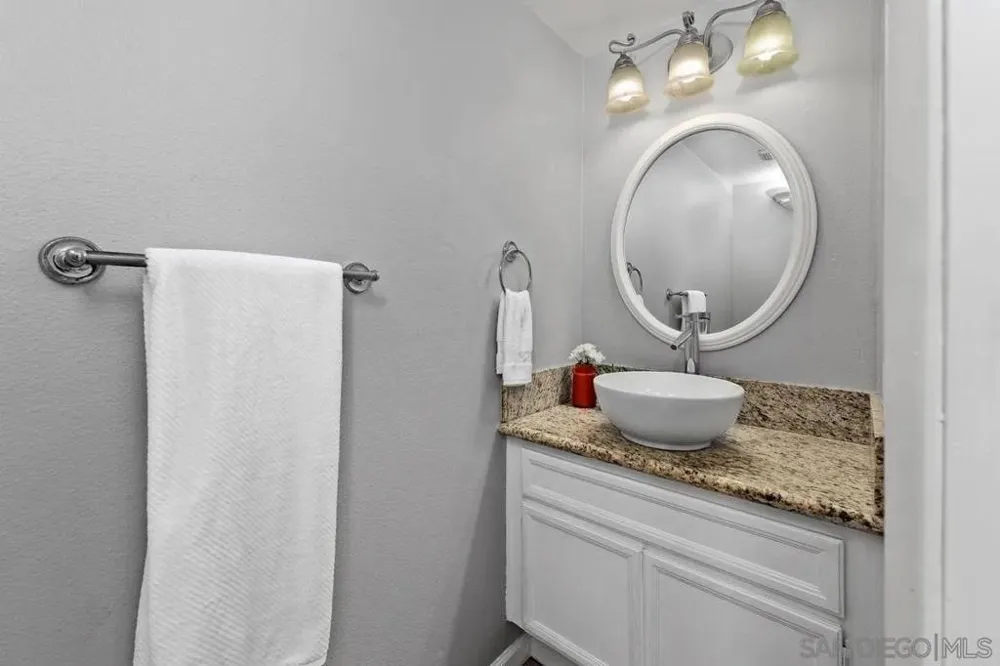 686 Seacoast Dr. Imperial Beach, CA 91932