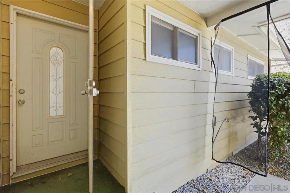 860 Magarian Rd Fallbrook, CA 92028
