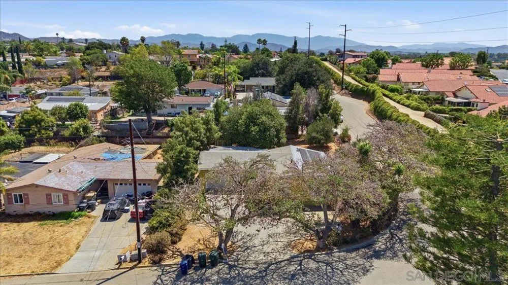 860 Magarian Rd Fallbrook, CA 92028