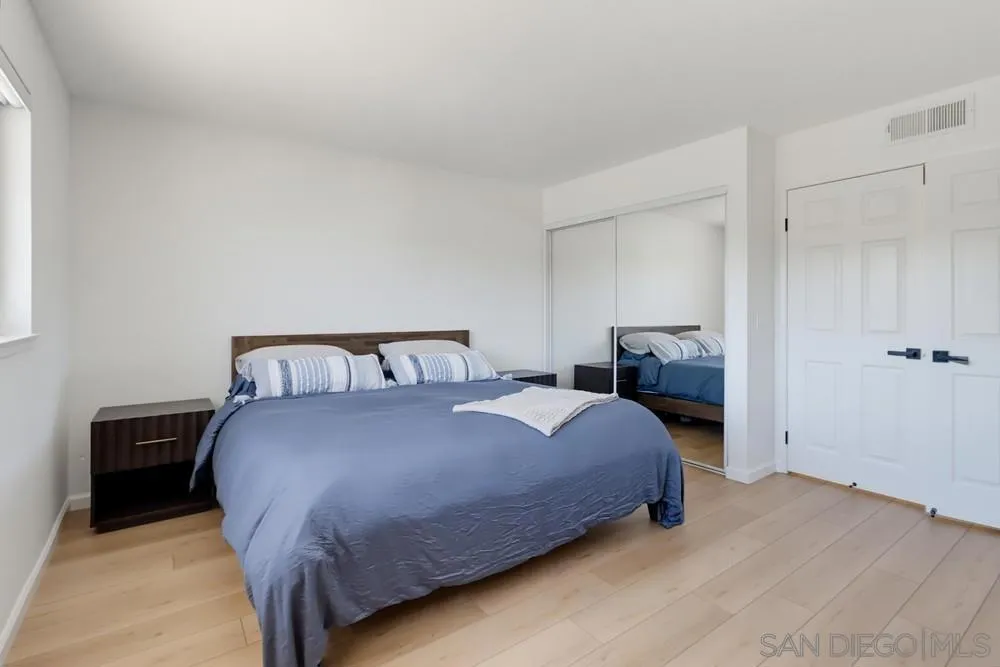 4966 Corte Playa Palmera San Diego, CA 92124