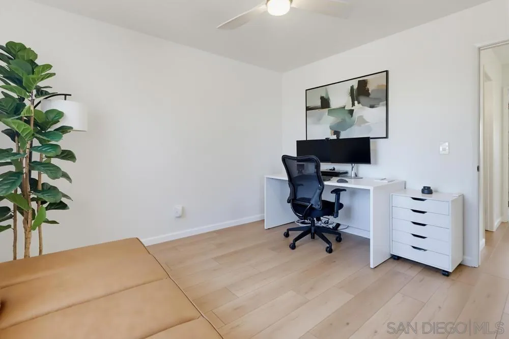 4966 Corte Playa Palmera San Diego, CA 92124