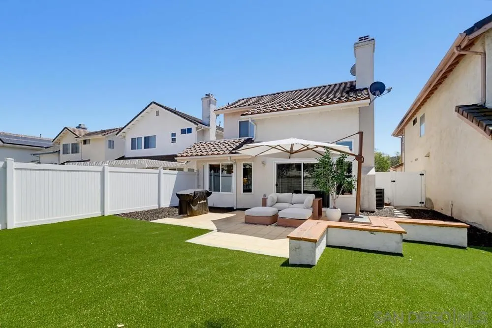 4966 Corte Playa Palmera San Diego, CA 92124