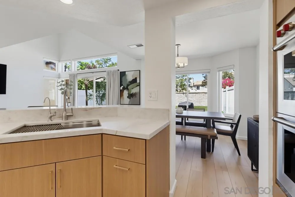 4966 Corte Playa Palmera San Diego, CA 92124
