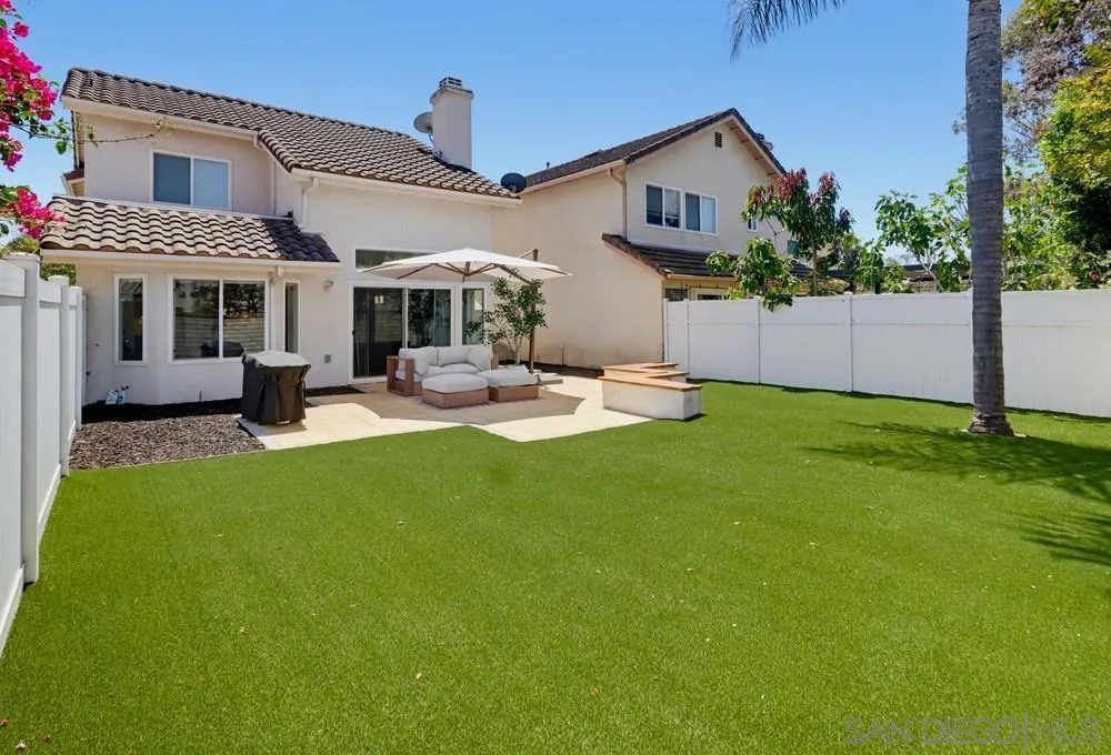 4966 Corte Playa Palmera San Diego, CA 92124