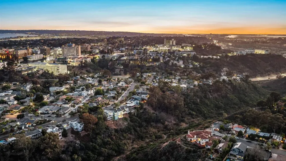 1084 Johnson Ave San Diego, CA 92103