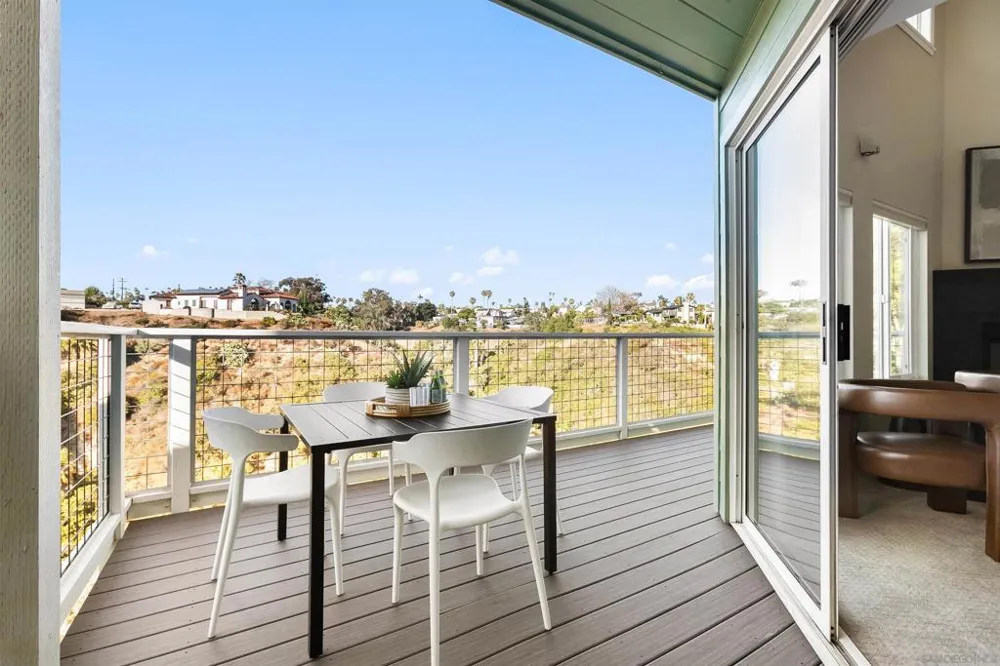 1084 Johnson Ave San Diego, CA 92103