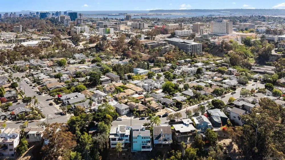 1084 Johnson Ave San Diego, CA 92103