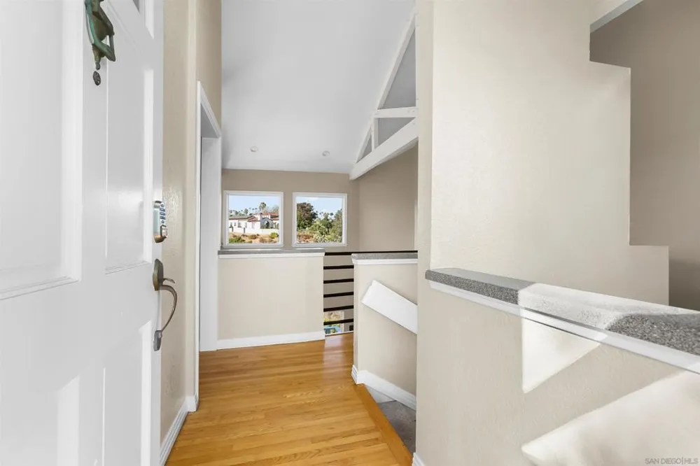1084 Johnson Ave San Diego, CA 92103