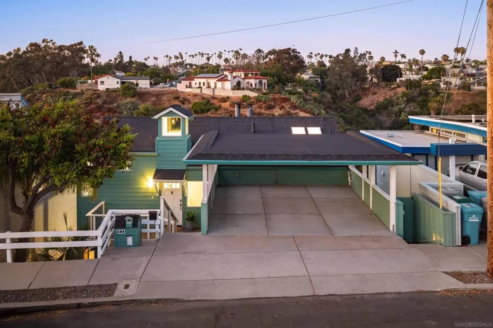 1084 Johnson Ave San Diego, CA 92103