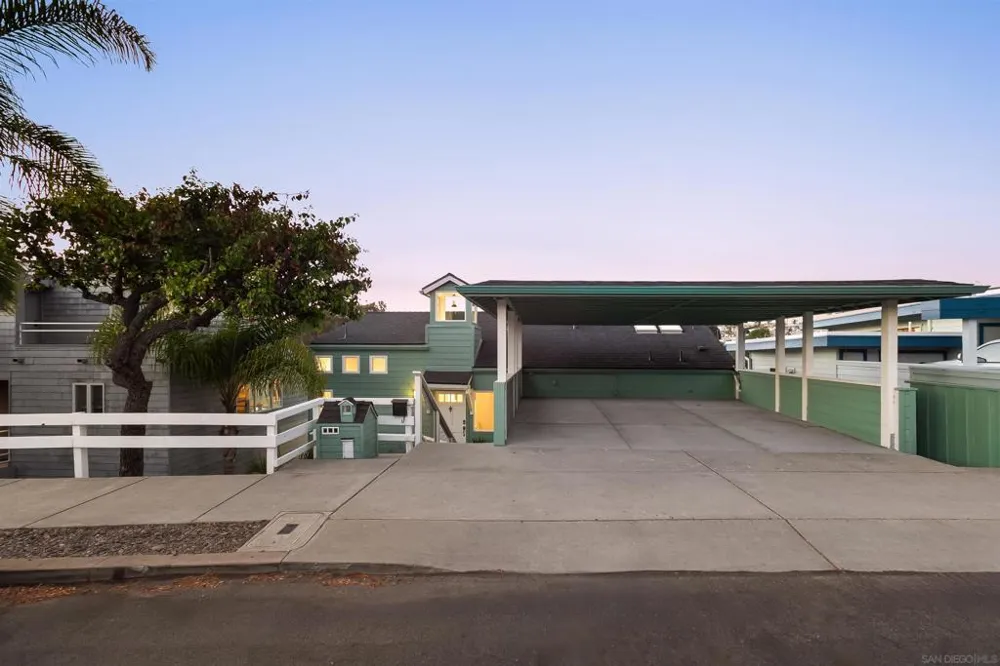 1084 Johnson Ave San Diego, CA 92103