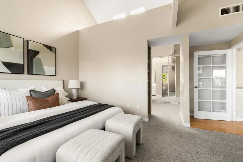 1084 Johnson Ave San Diego, CA 92103