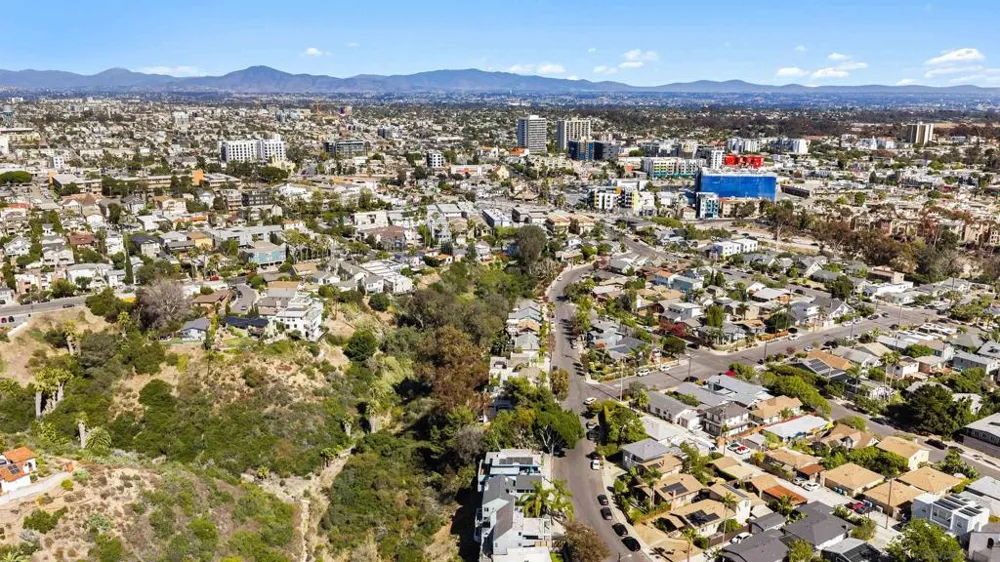 1084 Johnson Ave San Diego, CA 92103